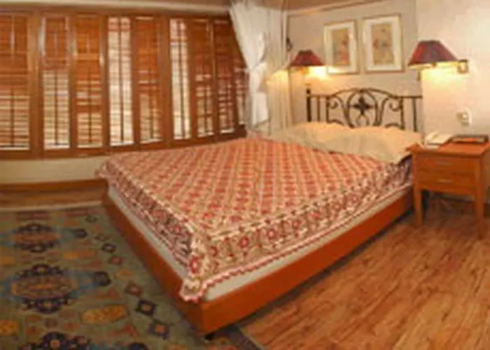 Ceo Suites Hotel 3*