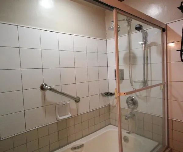 Ceo Suites 3*
